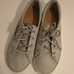 Gray Casual Lace-Up Sneakers